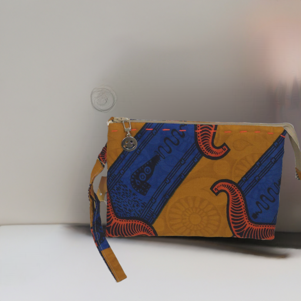 Artisan-Inspired Wristlet Clutch Bags – Handmade with Unique Prints