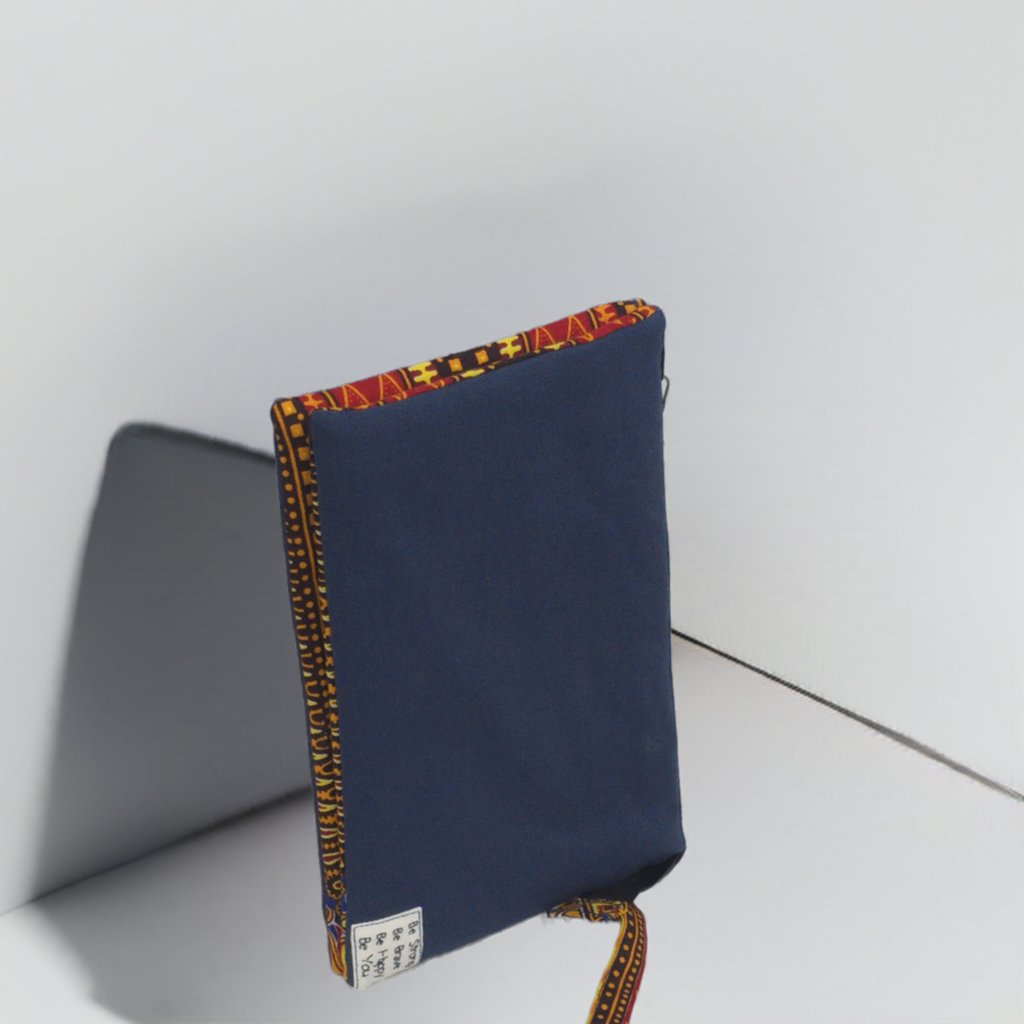 Artisan-Inspired Wristlet Clutch Bags – Handmade with Unique Prints