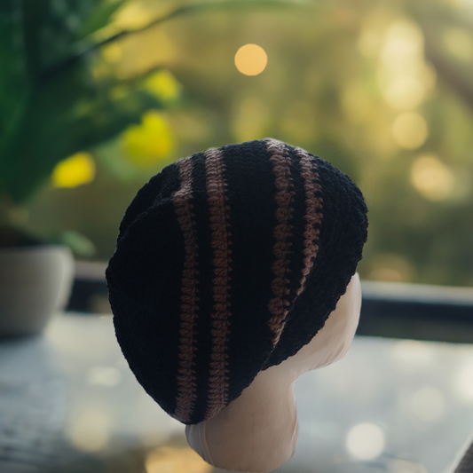 Handmade Slouchy Beanie in Recycled Acrylic Yarn – Navy Blue and Grey