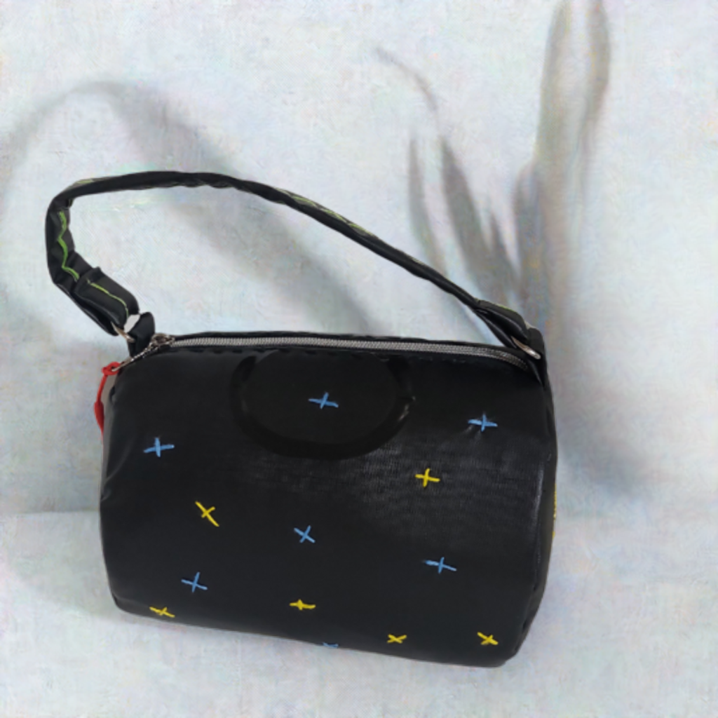 Jasmine Handheld Tube Bag
