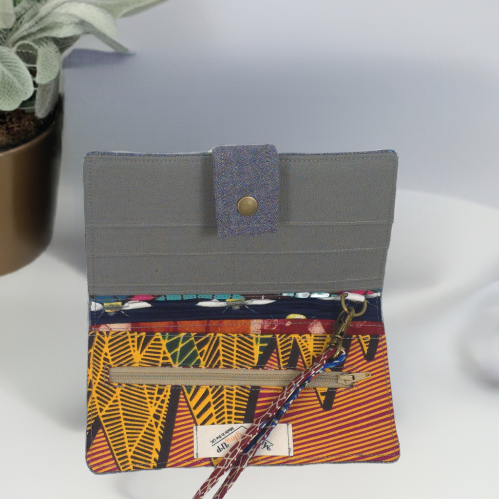Island Ease Wristlet – One-of-a-Kind Handmade Cotton Purses